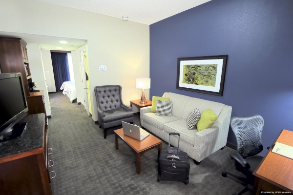 Hilton Garden Inn Westbury